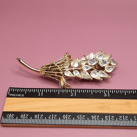 Vintage Coro Clear Rhinestone Floral Brooch, Gold Tone, 3 1/4 Inches - Picture 11 of 12